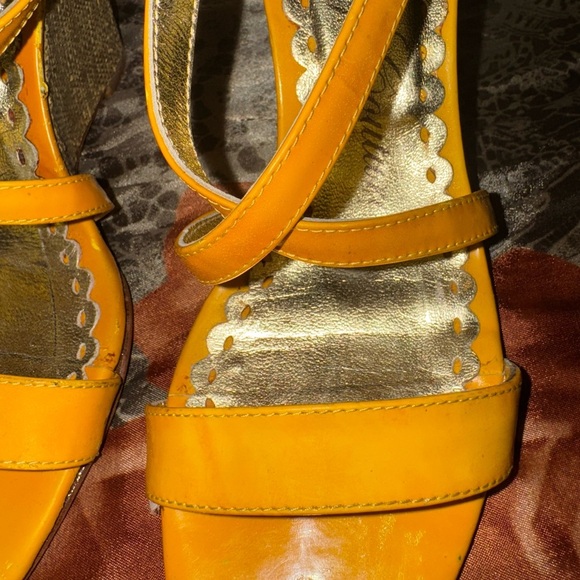 Vintage - Juicy Couture Marigold Strappy Wedge Sandals - Picture 4 of 8